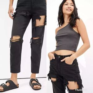 American Eagle AE Mom Jean Hi Rise Comfort Stretch Size 4 Destroyed Black
